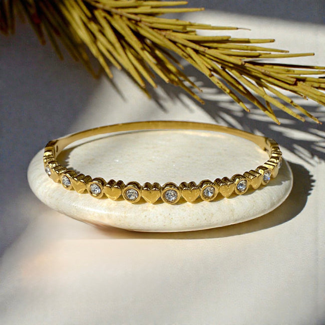 Golden Amour Heart Bangle