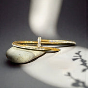 Clou Lumière Gold Open Bangle