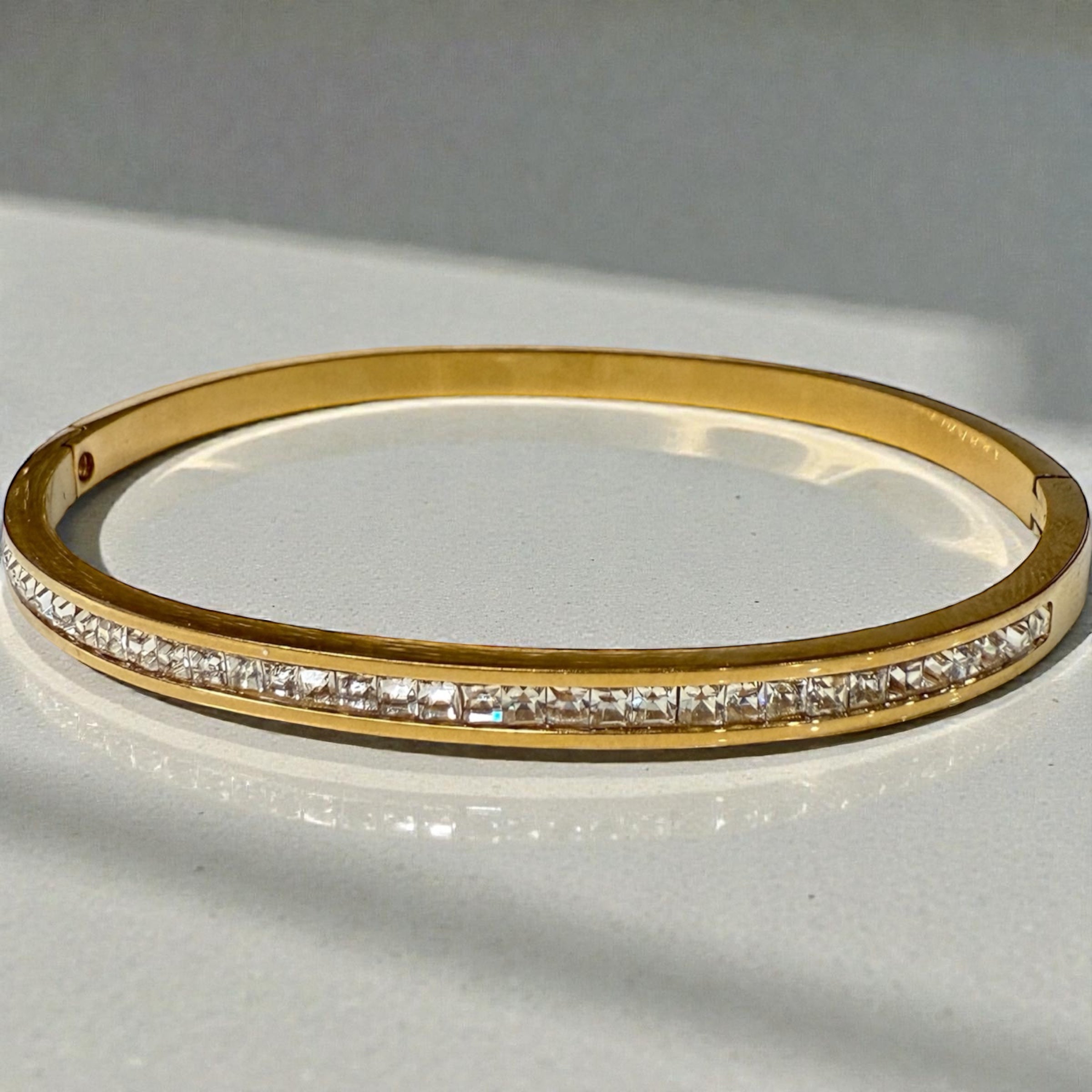 Lumière Pavé Gold Bangle