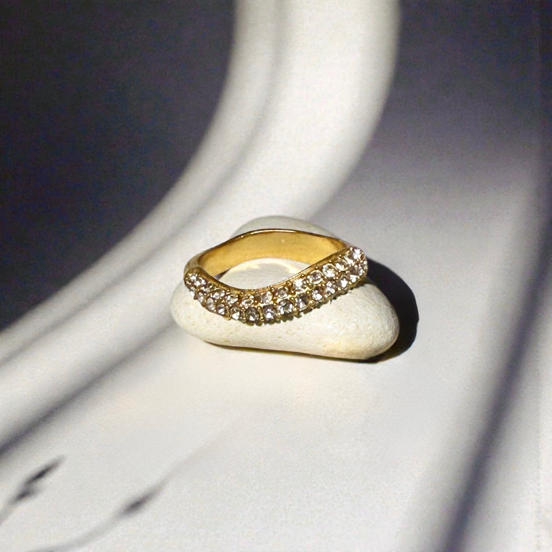 Lunelle Pavé Curve Band Ring