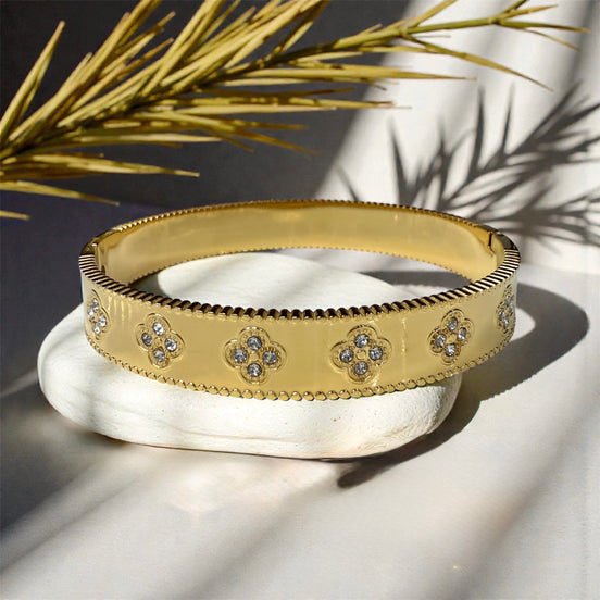 Fleur Lumière Gold Bangle