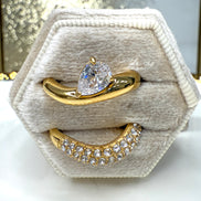 Lunelle Pavé Curve Band Ring