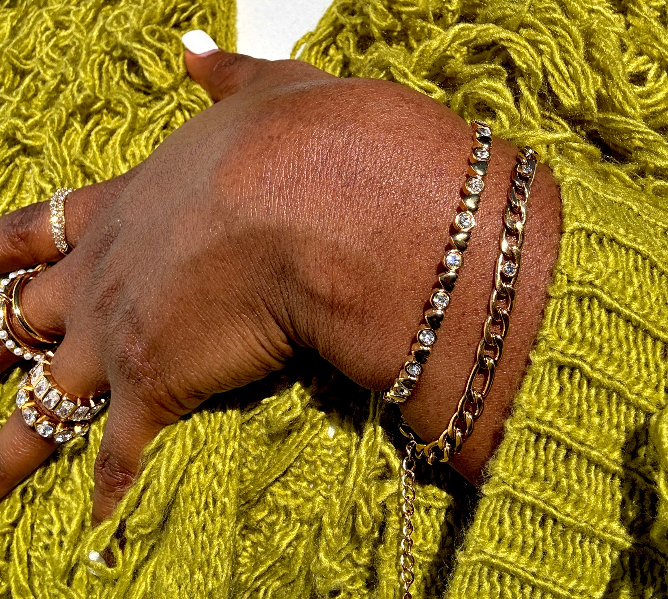 Golden Amour Heart Bangle