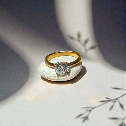 Solenne Radiance Ring