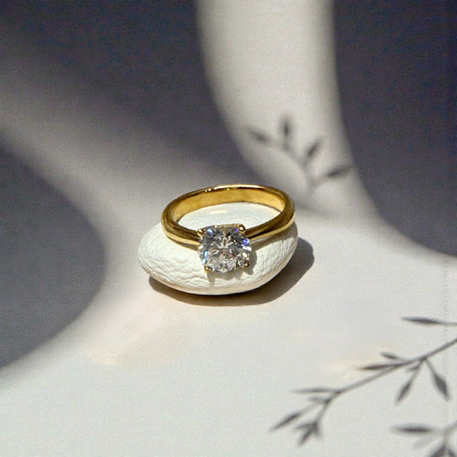 Solenne Radiance Ring