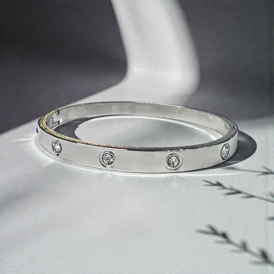 Lumière Bezel Silver Bangle